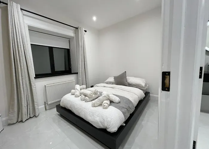 Town Centre Apartment, Newly Renovated Letterkenny
