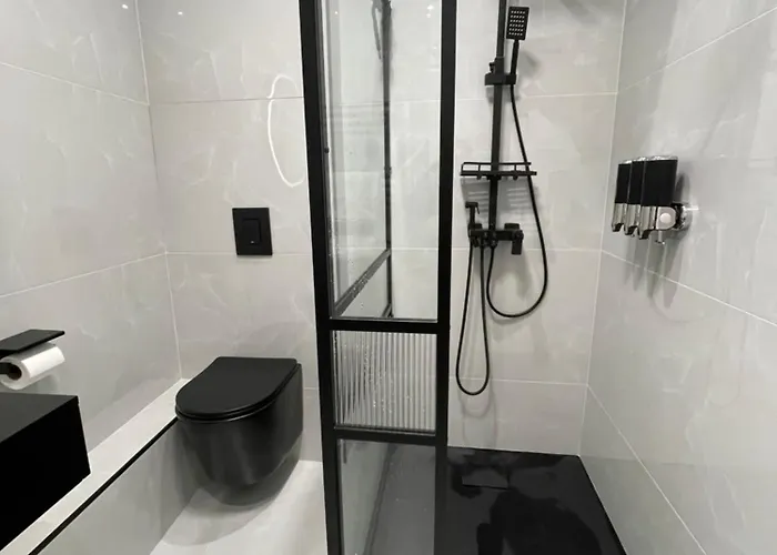Town Centre Apartment, Newly Renovated Letterkenny
