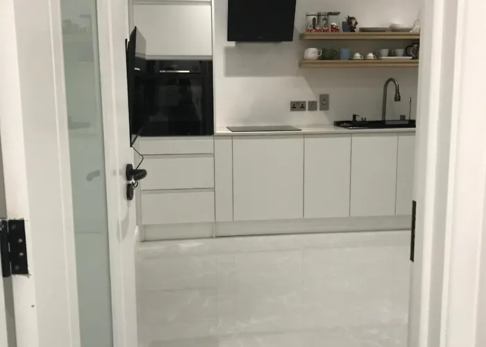 Daire Town Centre Apartment, Newly Renovated Neustift im Stubaital